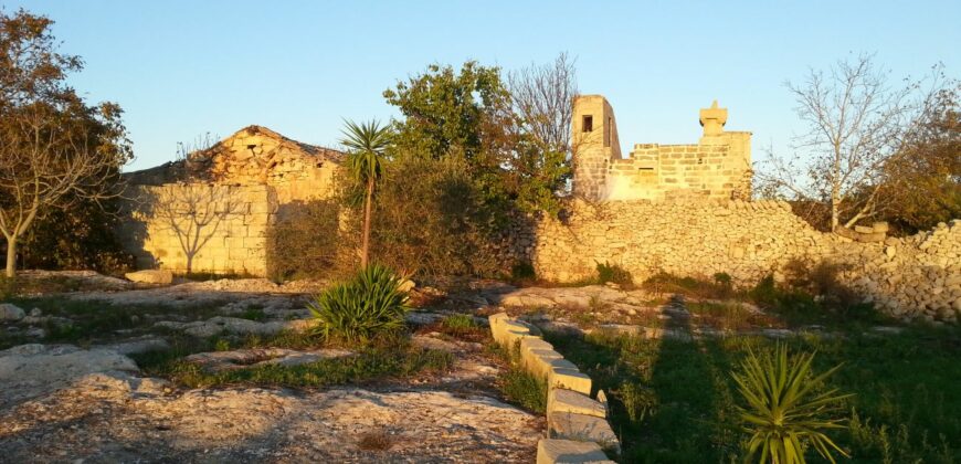 Castrignano De Greci, nel cuore della Grecìa Salentina, antica masseria da ristrutturare