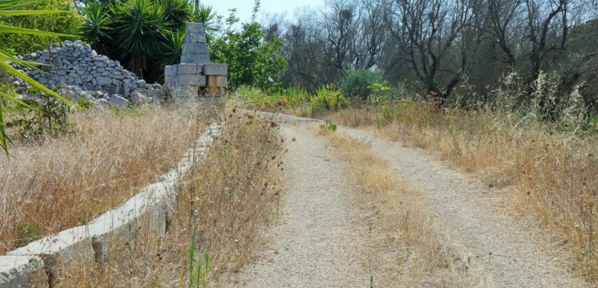 Castrignano De Greci, nel cuore della Grecìa Salentina, antica masseria da ristrutturare