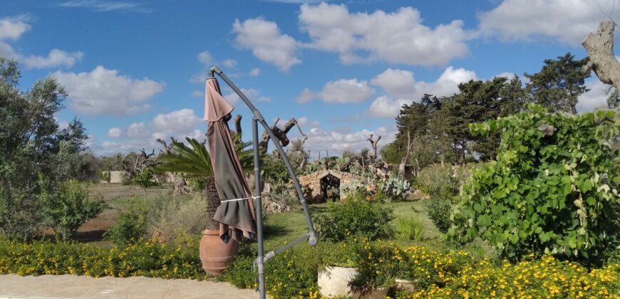 Antica villa con piscina nella campagna Salentina 